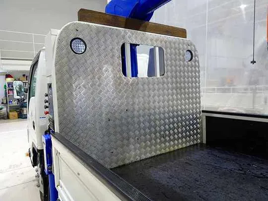 エルフ 2t  標準 タダノ3段クレーン付