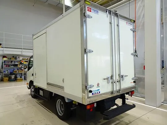 ダイナ 1.35t FJL Wタイヤ 中温冷凍車