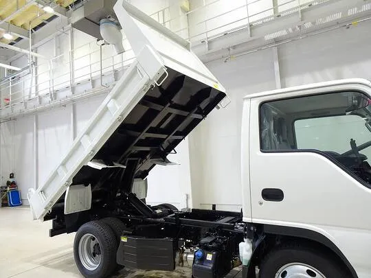 エルフ 2t 4WD FFL 強化ダンプ 未使用車
