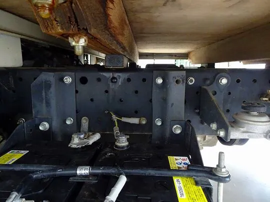 エルフ 1.5t 4WD FFL Sタイヤ 平ボデー