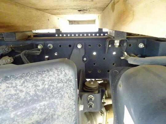 エルフ 1.5t 4WD FFL Sタイヤ 平ボデー