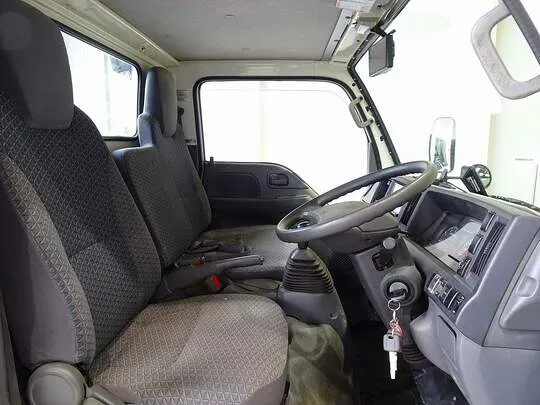 エルフ 1.5t 4WD FFL Sタイヤ 平ボデー