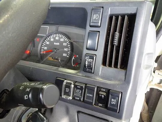 エルフ 1.5t 4WD FFL Sタイヤ 平ボデー