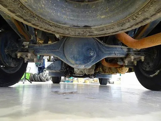 エルフ 1.5t 4WD FFL Sタイヤ 平ボデー