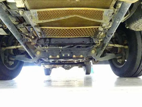 エルフ 1.5t 4WD FFL Sタイヤ 平ボデー