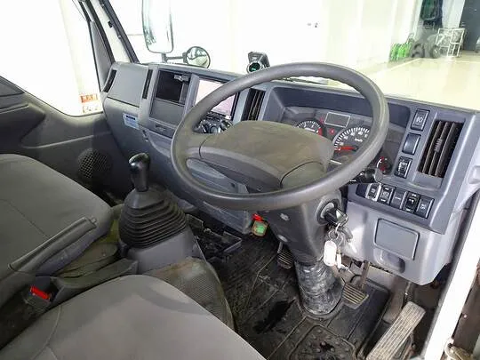 エルフ 1.5t 4WD FFL Sタイヤ 平ボデー