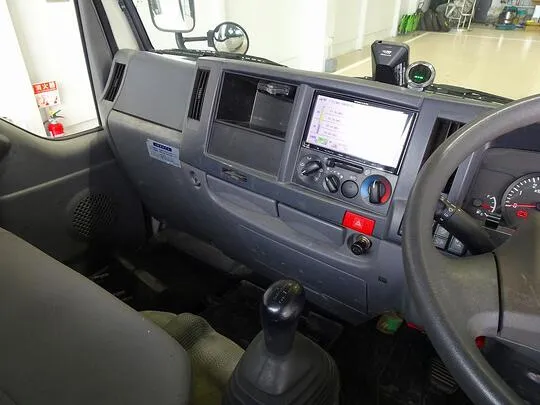 エルフ 1.5t 4WD FFL Sタイヤ 平ボデー