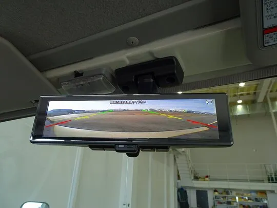 エルフ 1.55t 4WD FFL Wタイヤ 平ボデー