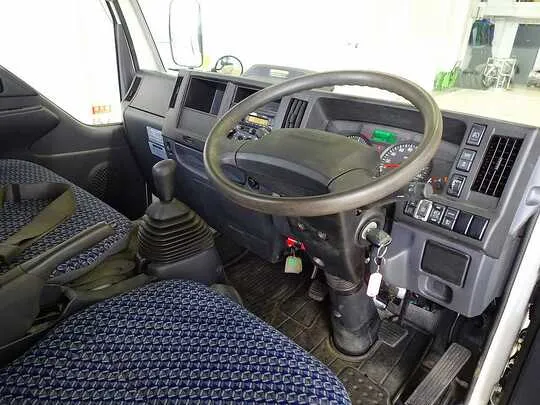 エルフ 1.55t 4WD FFL Wタイヤ 平ボデー