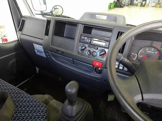 エルフ 1.55t 4WD FFL Wタイヤ 平ボデー