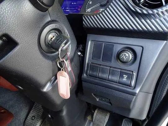 レンジャー 3.65t 標準ベッド付 平ボデー 210ps