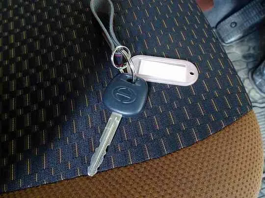 レンジャー 3.65t 標準ベッド付 平ボデー 210ps