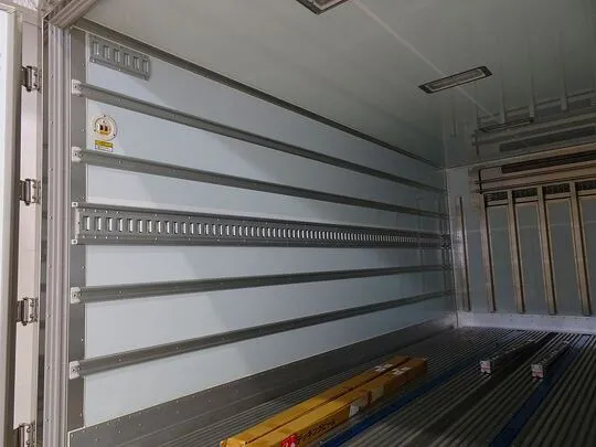 デュトロ 2t 4WD FJL ワイドロング 低温冷凍車 スタンバイ付