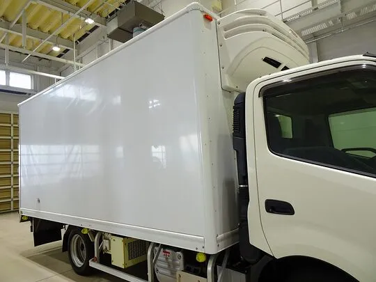 デュトロ 2t 4WD FJL ワイドロング 低温冷凍車 スタンバイ付