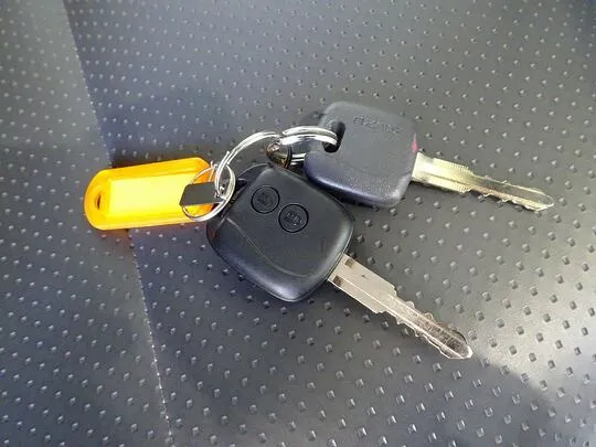 エルフ 2.6t 4No. 4WD FFL 強化ダンプ