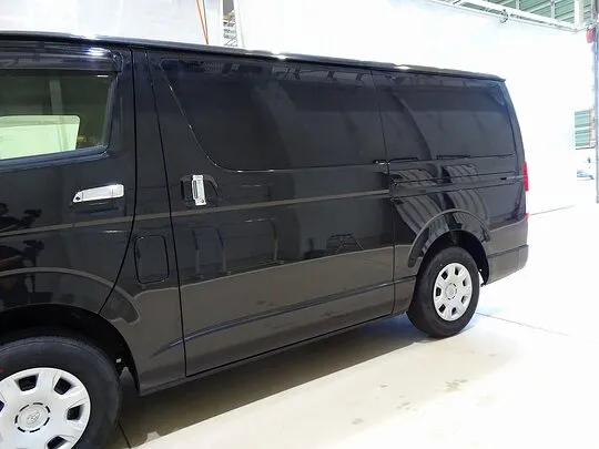 ハイエースバン スーパーGL ダークプライムⅡ 1t 4WD 2/5人乗り 5ドア