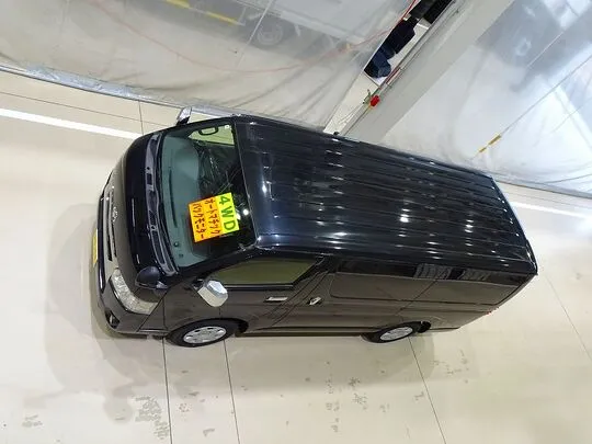 ハイエースバン スーパーGL ダークプライムⅡ 1t 4WD 2/5人乗り 5ドア