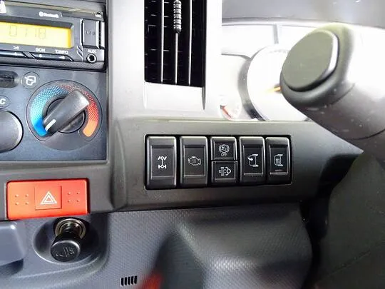 エルフ 2.6t 4No. 4WD FFL 強化ダンプ
