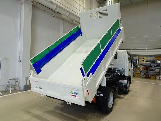 エルフ 2.6t 4No. 4WD FFL 強化ダンプ
