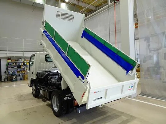 エルフ 2.6t 4No. 4WD FFL 強化ダンプ