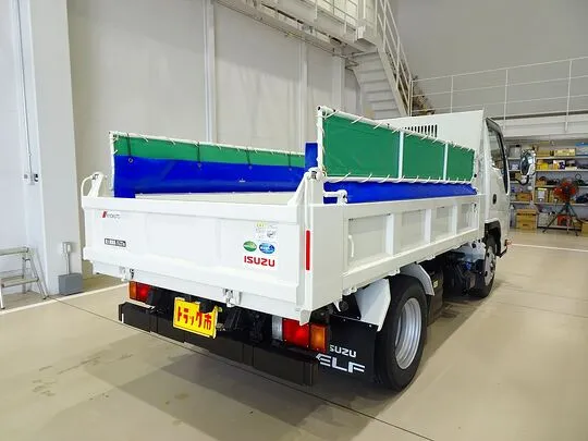 エルフ 2.6t 4No. 4WD FFL 強化ダンプ