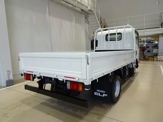エルフ 2t FFL 標準セミロング 平ボディ 総重量5t未満