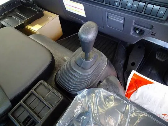 フォワード 3.7t 標準ベッドレス ダンプ 190ps 未使用車
