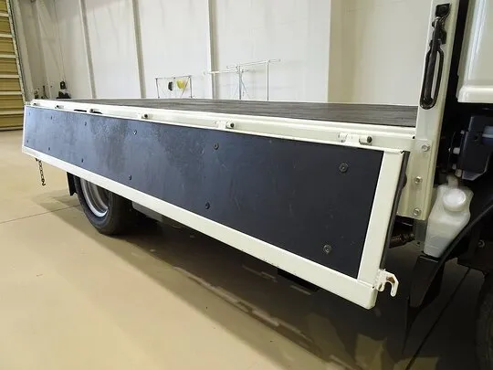 エルフ 1.55t 4WD FFL Wタイヤ 平ボデー