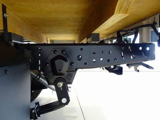 エルフ 1.55t 4WD FFL Wタイヤ 平ボデー