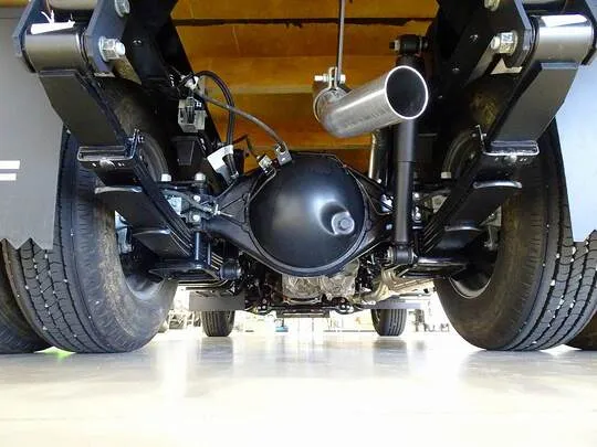 エルフ 1.55t 4WD FFL Wタイヤ 平ボデー