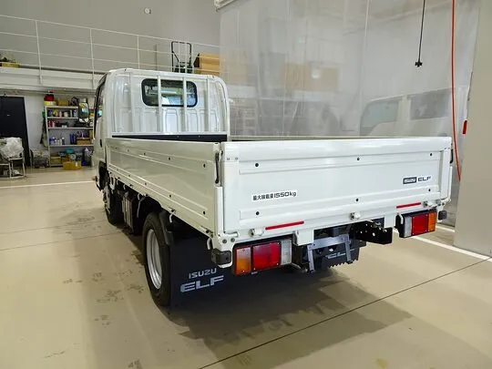 エルフ 1.55t 4WD FFL Wタイヤ 平ボデー