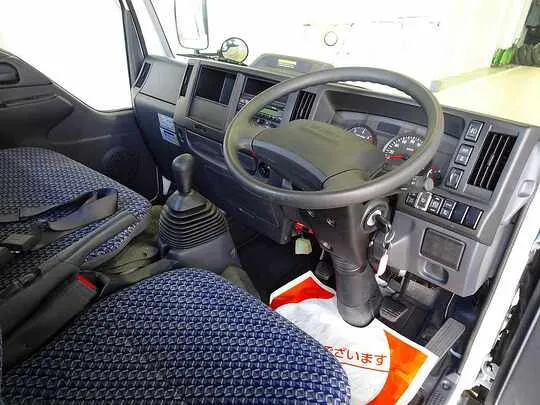 エルフ 1.55t 4WD FFL Wタイヤ 平ボデー