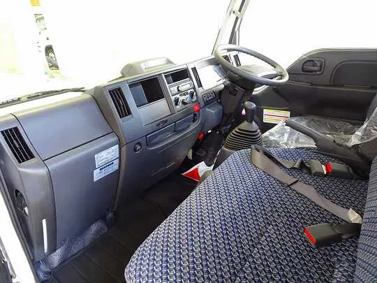 エルフ 1.55t 4WD FFL Wタイヤ 平ボデー