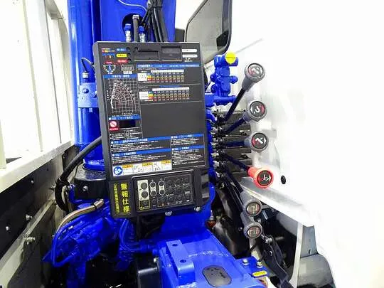 デュトロ 3t FJL 標準 タダノ3段クレーン付