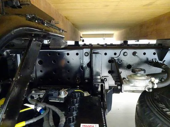 エルフ 2t FFL 標準 幌付 平ボデー 総重量5t未満