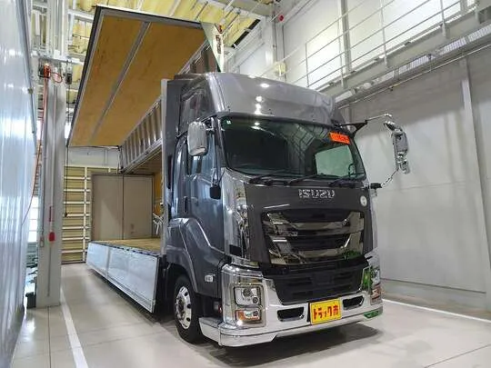 ギガ 13.7t 4軸 アルミウイング リアエアサス 380ps