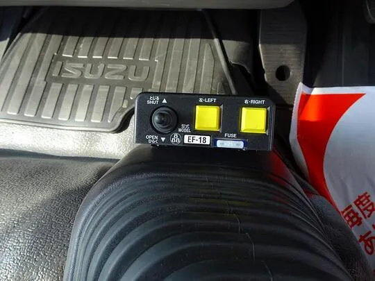 フォワード 3.5t 標準ベッドレス Lゲートダンプ 190ps 未使用車