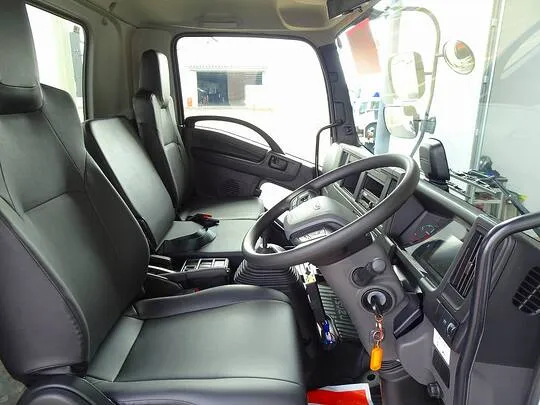 フォワード 3.5t 標準ベッドレス Lゲートダンプ 190ps 未使用車