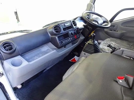 ダイナ 2t 4WD FJL 標準 平ボデー