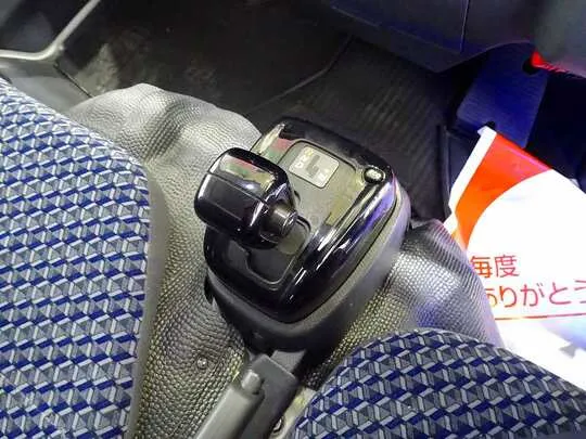 エルフ 1.8t 4WD FFL 標準 Wキャブ/垂直PG付 総重量5t未満