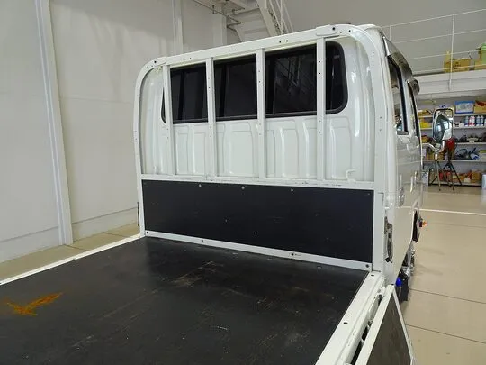 エルフ 1.8t 4WD FFL 標準 Wキャブ/垂直PG付 総重量5t未満