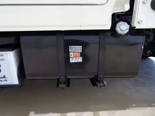 エルフ 1.8t 4WD FFL 標準 Wキャブ/垂直PG付 総重量5t未満
