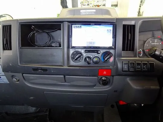 エルフ 2t 4WD FFL 標準 平ボデー