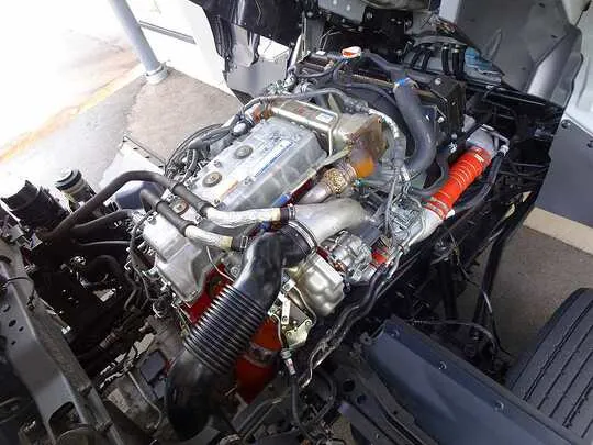 レンジャー 3.65t 標準ベッド付 平ボデー 210ps