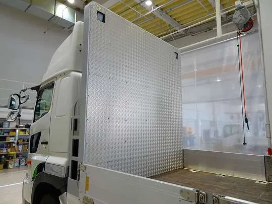 プロフィア 13.5t 4軸 アルミブロック 平ボデー 総輪エアサス 410ps