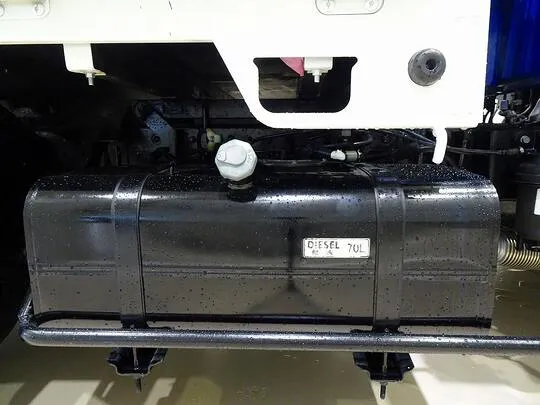 【年次点検済】キャンター 2t 全低床 標準 タダノ3段クレーン付