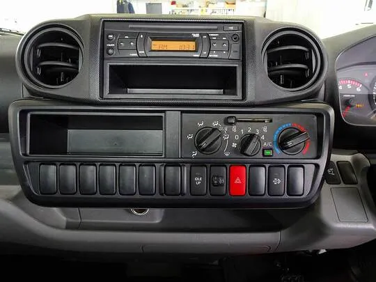 ダイナ 1.25t 4WD FJL Sタイヤ 平ボデー
