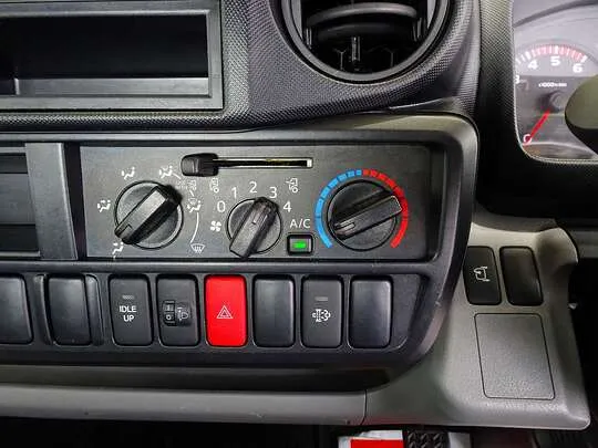 ダイナ 1.25t 4WD FJL Sタイヤ 平ボデー