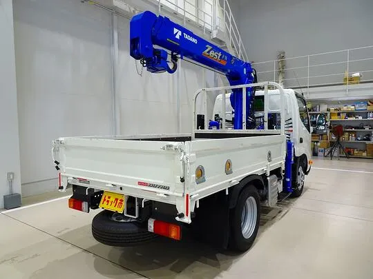 【年次点検済】デュトロ 3t FJL 標準 タダノ3段クレーン付