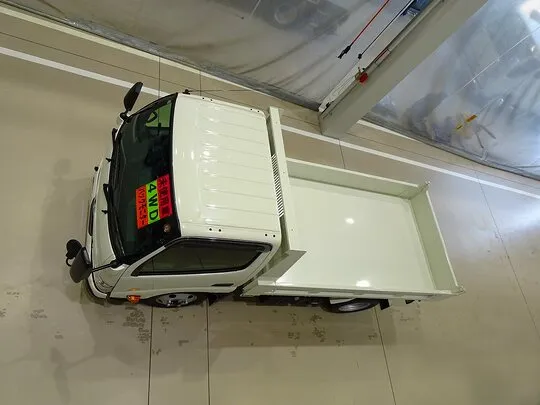 デュトロ 2t 4WD FJL 強化ダンプ 未使用車